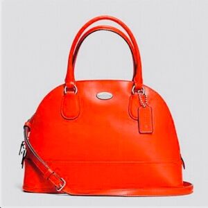Cora Domed Orange Coach Puse